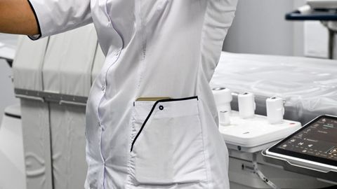 Ўзбекистонлик ҳамширалар Буюк Британияга маоши 3 минг доллардан бошланадиган ишга таклиф этилмоқда