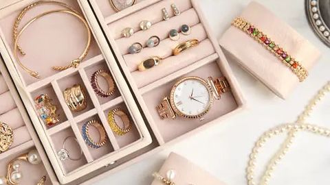 Uzbekistan alters interest rates for installment payments on jewelry