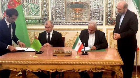 Turkmenistan signs protocol with Iran following consular talks