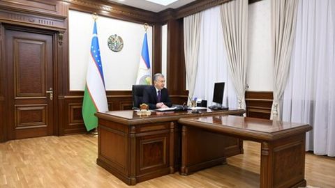 Президент 6 та туманда “агроволтаика” усулида пилот лойиҳаларни бошлаш бўйича топшириқ берди 