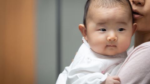 Janubiy Koreyada tug&lsquo;ilish rekord darajada pasayib ketdi