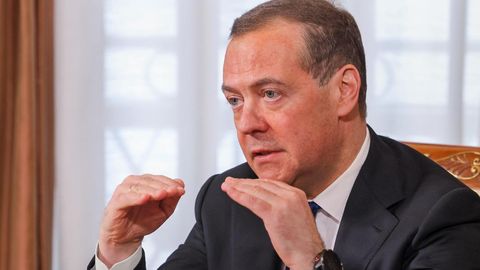 Россиянинг МДҲ давлатлари билан ҳудудий баҳслари борми? Медведев жавоб берди