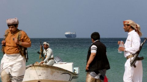 Husiylar Yaman suvlariga kiradigan kemalarga hujum qilmaslik shartini aytdi