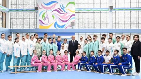 “Иқтисодиётни ривожлантириш, ёшларга таълим бериш билан бирга, уларни спорт билан шуғуллантира олсак, юртимизда соғлом миллат бўлади” — президент