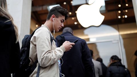 European Commission fines Apple over &euro;1.8 bn for App Store antitrust violations