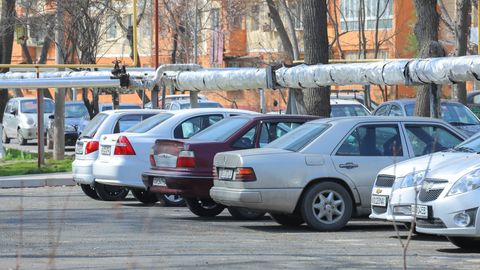Ўзбекистонда ҳар 100 та уй хўжалигига қанча автомобиль тўғри келиши маълум қилинди