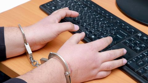 Самарқандда корхона раҳбари ярим млрд сўм имтиёзли кредитни ўзлаштириб юборгани аниқланди 