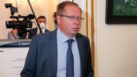 “Британиянинг Россия билан дипломатик алоқаларни узиш учун асоси йўқ” — Британиядаги Россия элчиси 