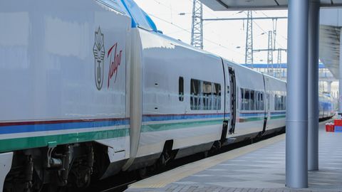 Тошкентдан Самарқанд ва Қаршига қўшимча &ldquo;Афросиёб&rdquo; поездлари қатнови йўлга қўйилади