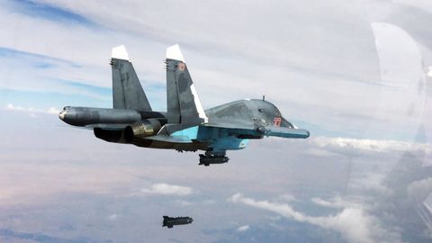 Россия аэрокосмик кучлари Суриядаги жангари гуруҳларнинг иккита қароргоҳини йўқ қилди