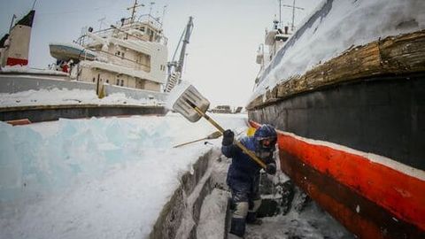 Sibir kemasozlik zavodi ishchilari &ldquo;dunyodagi eng og&lsquo;ir ish&rdquo; uchun nimalarga tayyor?