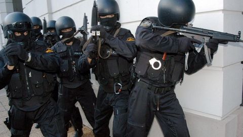 Ispaniyada mashhur futbolchilarning uyiga o&lsquo;g&lsquo;rilikka tushish bilan shug&lsquo;ullanganlar qo&lsquo;lga olindi