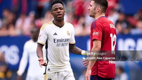 &ldquo;Ҳар бир ўйинда ҳакамлар менга карточка кўрсатмоқда&rdquo;. Винисиус Жуниор ўйин вақти камералар қаршисига бориб, ўз норозилигини билдирди&nbsp;