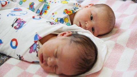 &ldquo;Нохуш ишора&rdquo; &mdash; иқтисодчи Ўзбекистонда туғилишлар сони камая бошлаганидан хавотир билдирди