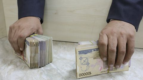 Фарғонада банк ходимлари салкам 4 млрд сўмни ўзлаштиргани аниқланиб, жазоланди