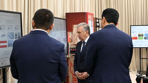 Президентга Намангандаги 2,3 млрд долларлик 17 та лойиҳа тақдимот қилинди