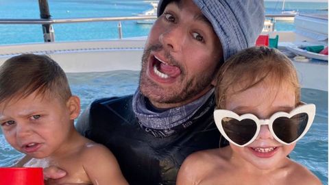 Ikki karra ko&lsquo;proq baxt: egizak farzandlar tarbiya qilayotgan jahon yulduzlari (foto)