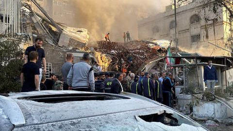 Political scientist explains Israel&rsquo;s motives behind Syrian consulate attack
