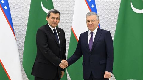 President of Uzbekistan meets Turkmenistan's foreign minister for strategic talks