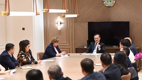 Комил Алламжонов миллий контент яратиш бўйича нодавлат телерадиоканаллар вакиллари билан учрашди