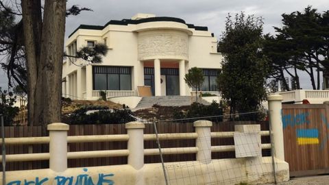 Францияда Путиннинг собиқ рафиқасига тегишли вилла мусодара қилинди