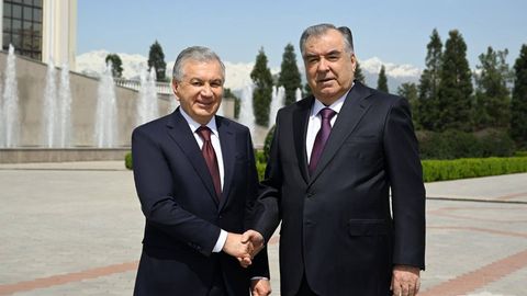 Шавкат Мирзиёев прибыл в Таджикистан