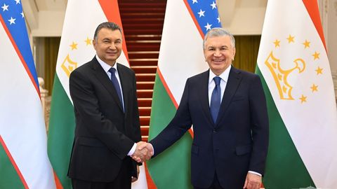 Президент Узбекистана принял Премьер-министра Таджикистана