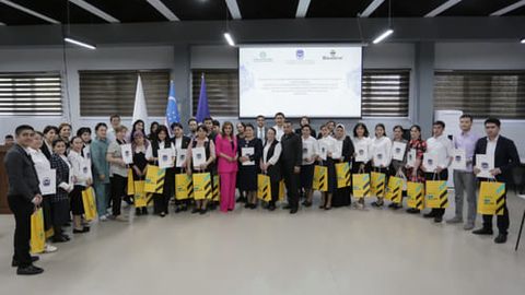 110 нафар информатика ўқитувчилари Beeline Academy&rsquo;да малака ошириш курсларини тамомладилар&nbsp;