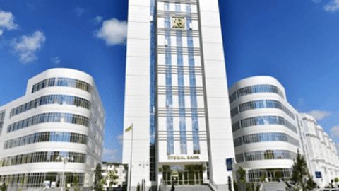 Туркменистан намерен широко внедрять услуги банковских платежей через Интернет 
