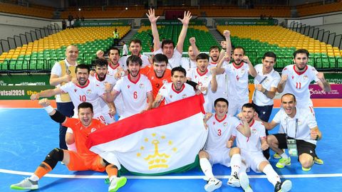 Futzal. Tojikiston dastlabki yarim finalchiga aylanib, jahon chempionatiga yo&lsquo;llanma oldi