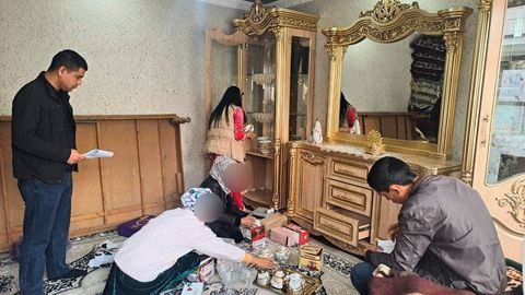 Andijonda kelin erining uyidan seplarini MIB orqali qaytarib oldi (foto)