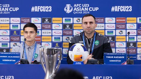 Тимур Кападзе ва Жасурбек Жалолиддинов U-23 Осиё Кубоги финали олдидан ташкил этилган матбуот анжуманида иштирок этди