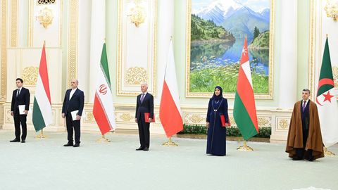 President Shavkat Mirziyoyev receives credentials from five ambassadors in Uzbekistan