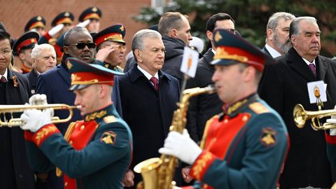 Shavkat Mirziyoyev G&lsquo;alabaning 79 yilligiga bag&lsquo;ishlangan tantanali tadbirlarda ishtirok etdi (foto)