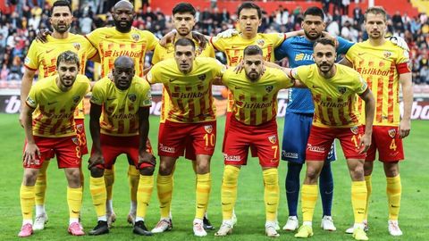 Bortida Otabek Shukurov bo&lsquo;lgan samolyotni yashin urdi