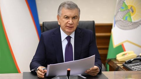 &ldquo;Shiddat bilan o&lsquo;zgarayotgan davrda hamma sohaga axborot texnologiyalarini biladigan kadrlar kerak&rdquo; &mdash; Shavkat Mirziyoyev