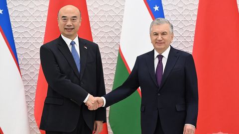 Uzbekistan and China discuss start for China-Kyrgyzstan-Uzbekistan railway construction