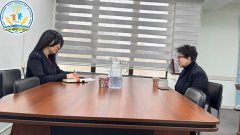 Россияда ота-она қарамоғисиз қолган 2 ёшли ўзбекистонлик қизча ватанга қайтарилди