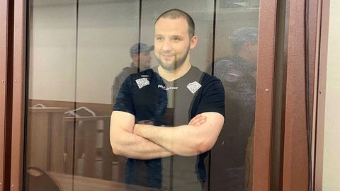 Harbiy safarbarlikka chaqiruv markaziga o&lsquo;t qo&lsquo;yishga uringan rossiyalik fuqaro 25 yilga qamaldi