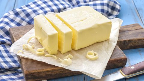 Margarin o&lsquo;rniga sariyog&lsquo; ishlatish foydaliroqmi? Pishiriqlardagi transyog&lsquo;ning zararlari haqida
