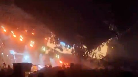 Meksikadagi saylovoldi mitingida sahna qulab tushdi: qurbonlar bor (video)