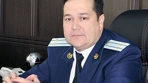 Tizimdan 10 yil avval chetlatilgan Urganch shahrining sobiq prokurori ishga qayta tiklandi