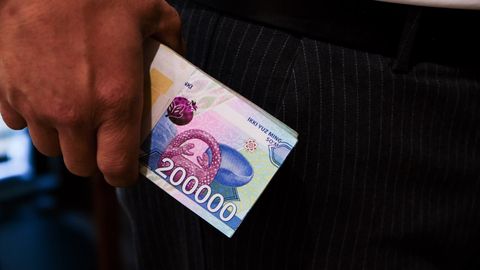 O&lsquo;zbekiston aholisining umumiy daromadlari jon boshiga necha puldan to&lsquo;g&lsquo;ri keladi?&nbsp;