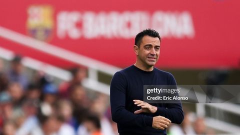 Xavi 12 million dollarlik tovon pulidan voz kechdi