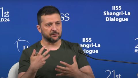 Зеленский Хитойни Украина бўйича тинчлик саммитини бузишга уринишда айблади