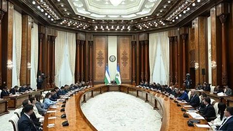 Президент инвестиция ва экспортни кўпайтирадиган соҳаларни қўллаб-қувватлаш зарурлигини айтди