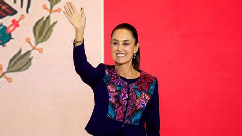 Клаудия Шейнбаум стала первой женщиной-президентом Мексики&nbsp;