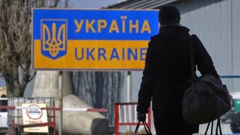Икки фуқаролиги бўлган ҳарбий мажбуриятли шахслар ортиқ Украинадан чиқарилмайди 