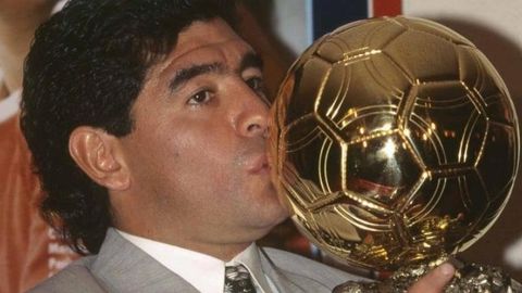 Диего Марадонанинг &ldquo;Олтин тўп&rdquo;и кимошди савдосига қўйилмайдиган бўлди&nbsp;