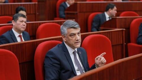 &ldquo;Taʼlim-tarbiya sohasiga byudjetdan ajratilayotgan pullar samarasi bo&lsquo;yicha muammolar bor&rdquo; &mdash; Alisher Qodirov
